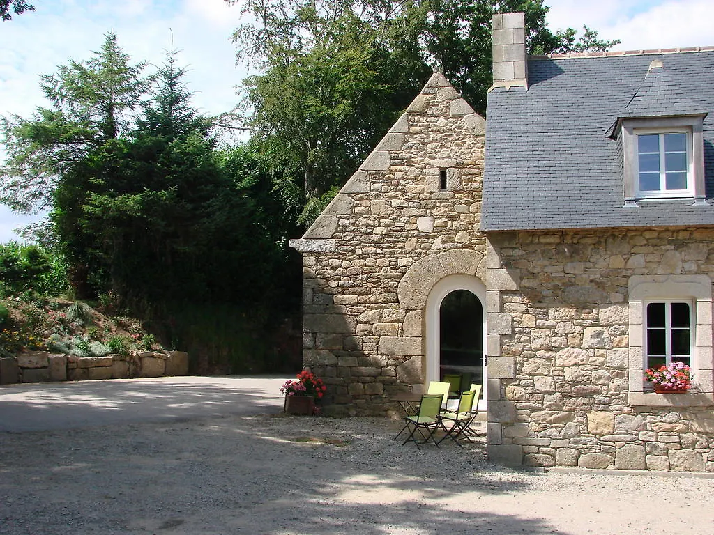Gite De Kerlouerien Botsorhel Villa Holiday home