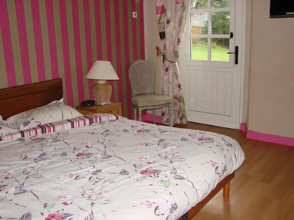 Holiday home Gite De Kerlouerien Botsorhel Villa France